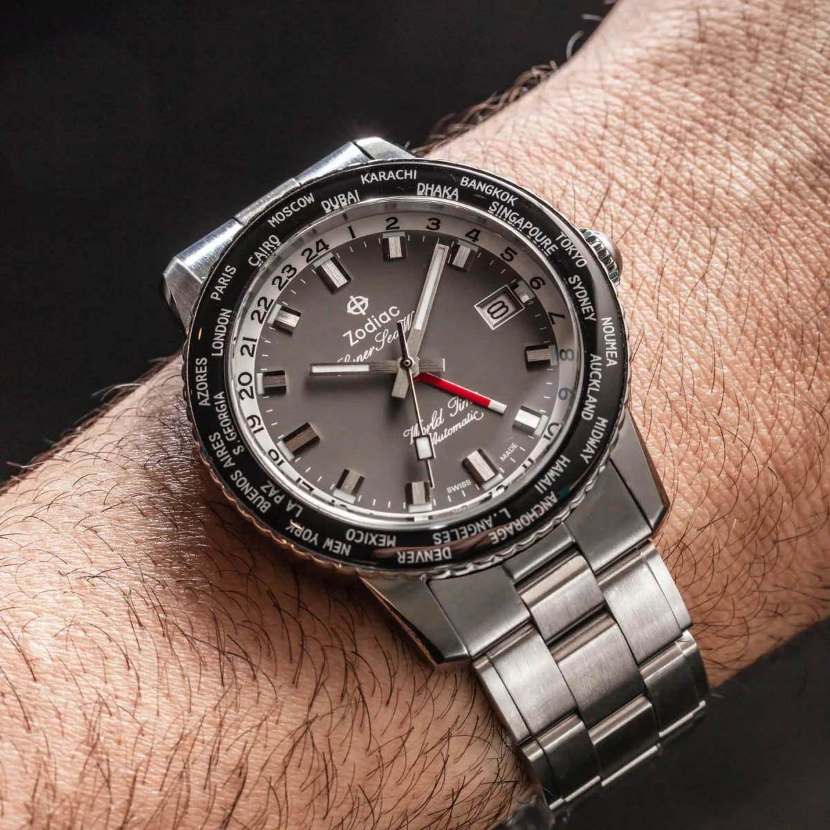 Zodiac Super Sea Wolf World Time bracelet with oyster-style links