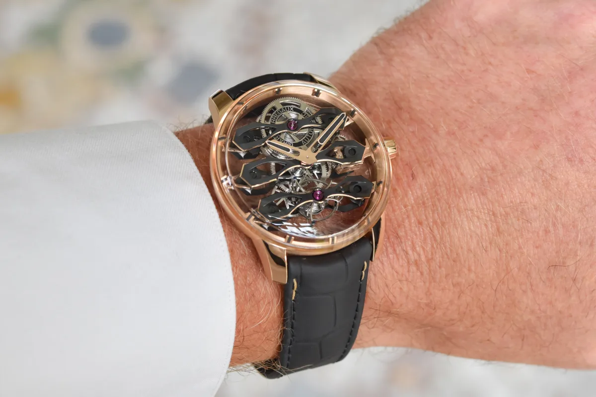 Skeletonized Dauphine-style hands of the Girard-Perregaux