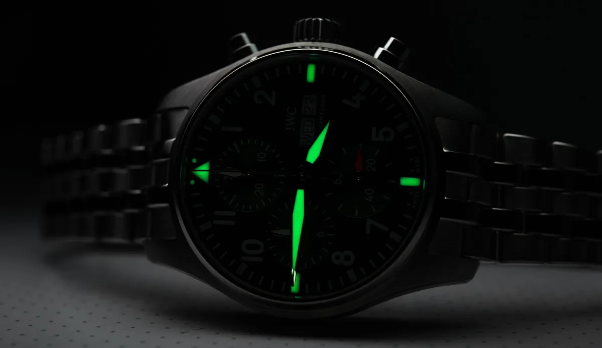 Anti-reflective coating effect on IWC Pilot’s Watch Chronograph 41