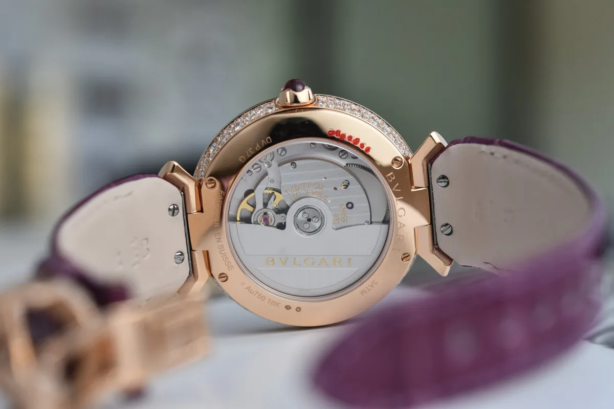Bvlgari Divina Mosaica Tsavorite model with green gemstones