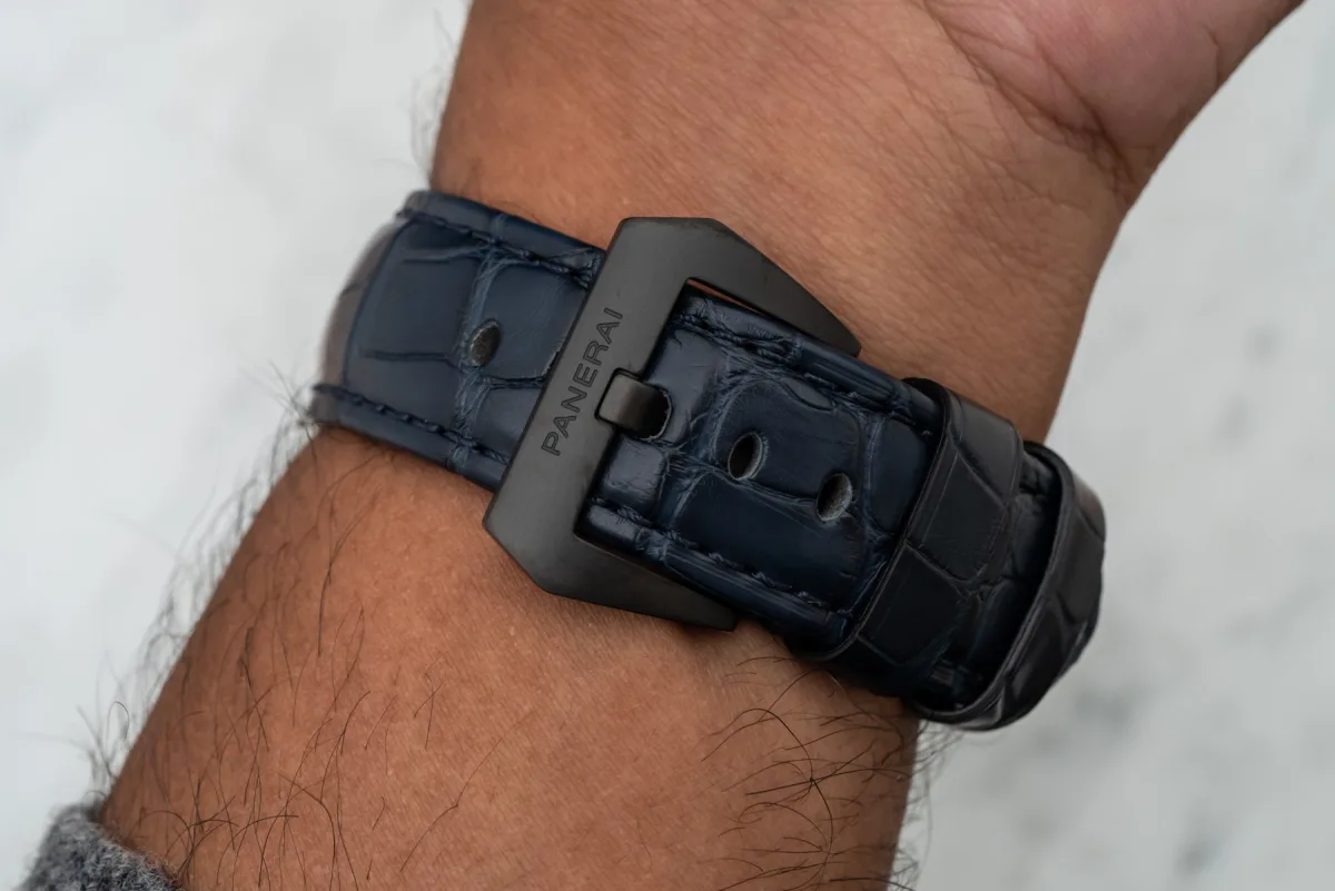Panerai PAM1664 side profile