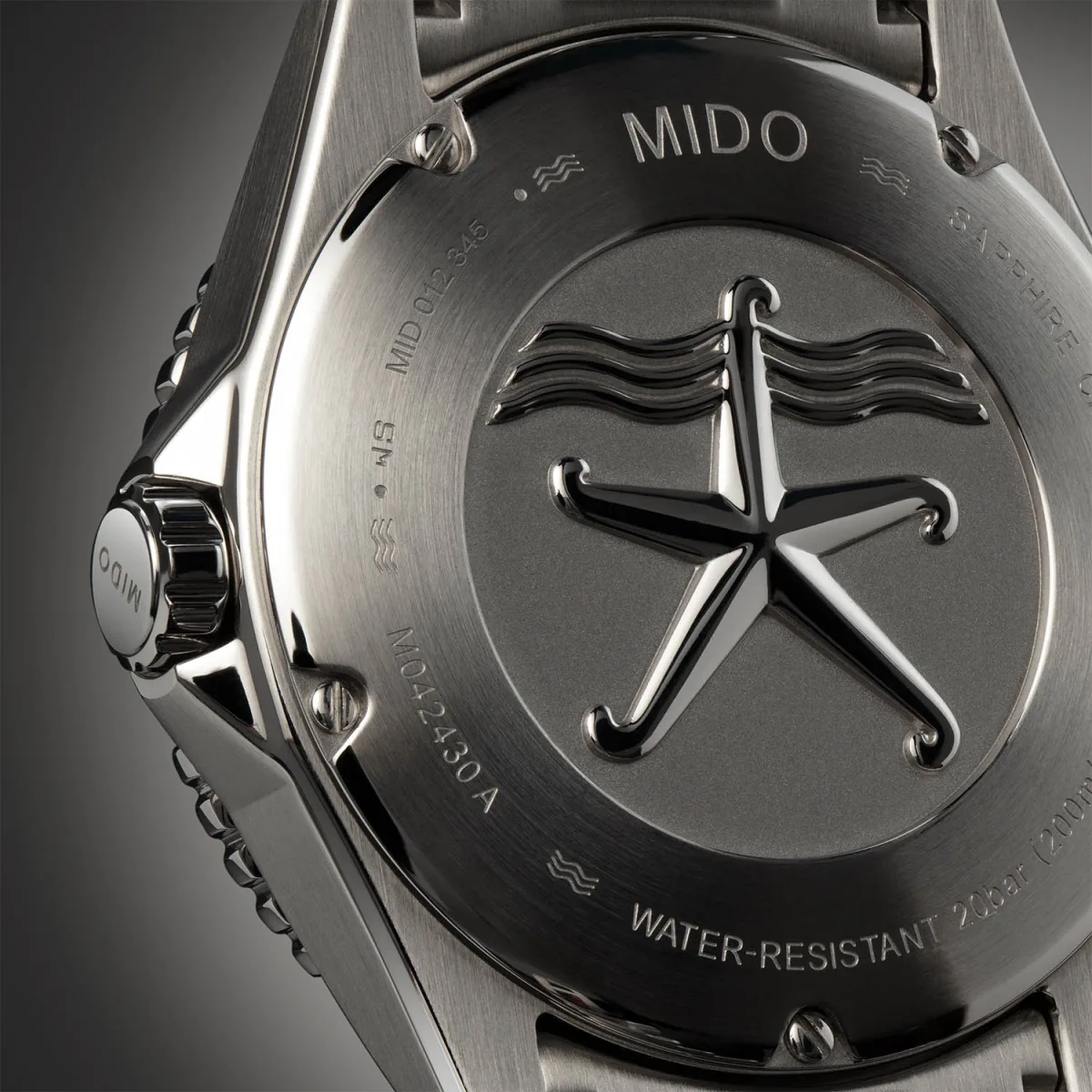 Details of Mido Ocean Star 200C's durable steel case