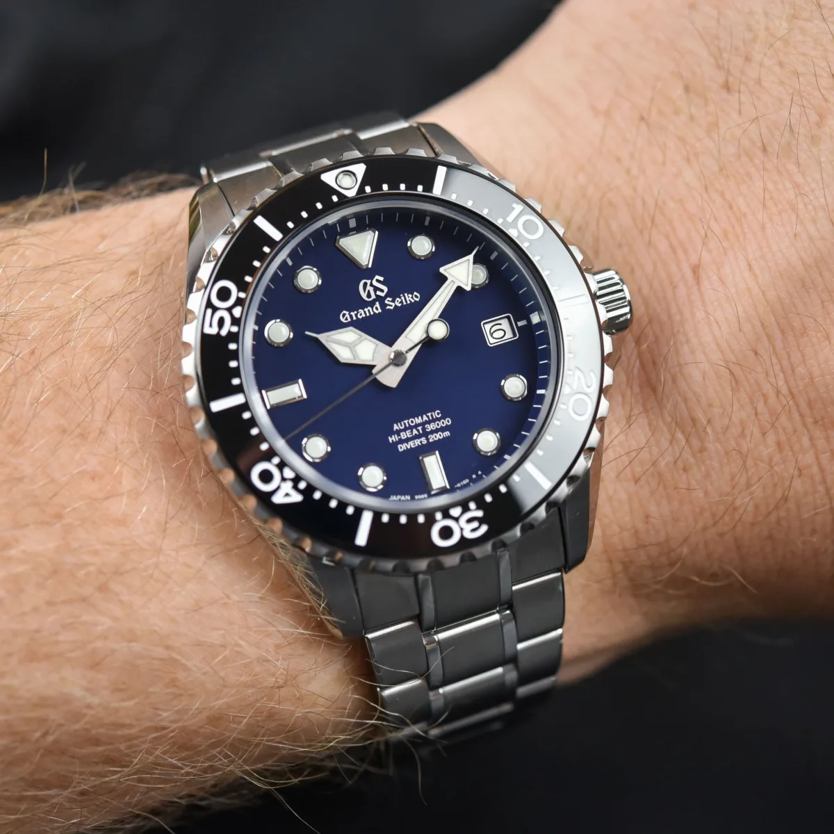 Side view showing Grand Seiko Diver bezel and crown
