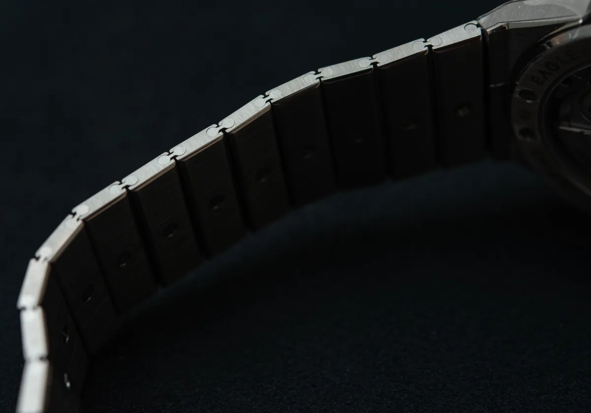 Dial texture of the Chopard Alpine Eagle Cadence 8HF