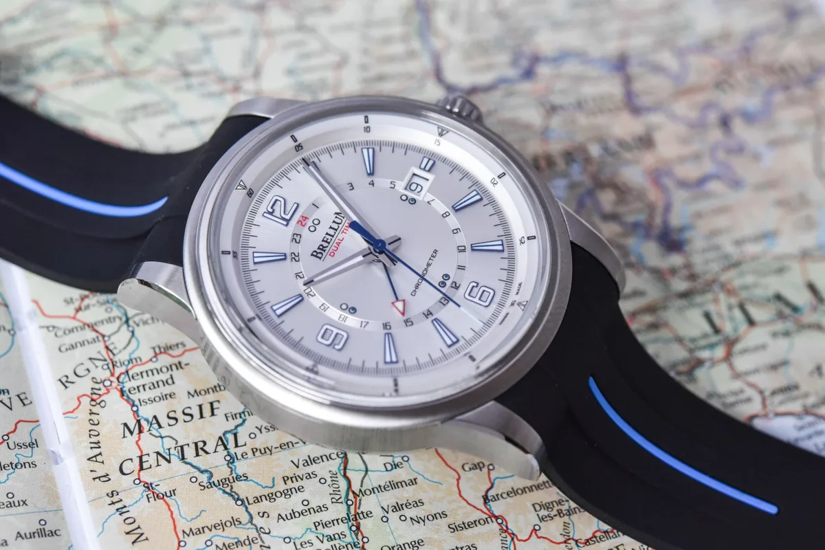 Brellum Wyvern GMT Chronometer dial view