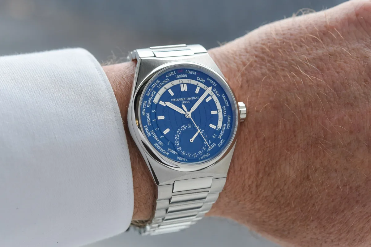 Highlife Worldtimer with sapphire crystal and crown