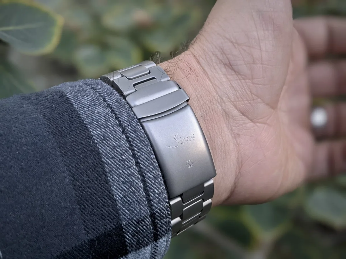 Sinn U1 DS close-up of clasp mechanism