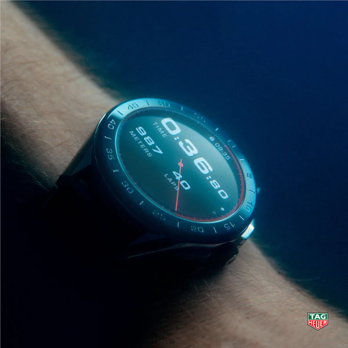 TAG Heuer Connected display and interface