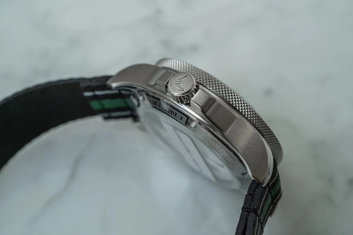 NORQAIN Adventure NEVEREST GMT with green accents