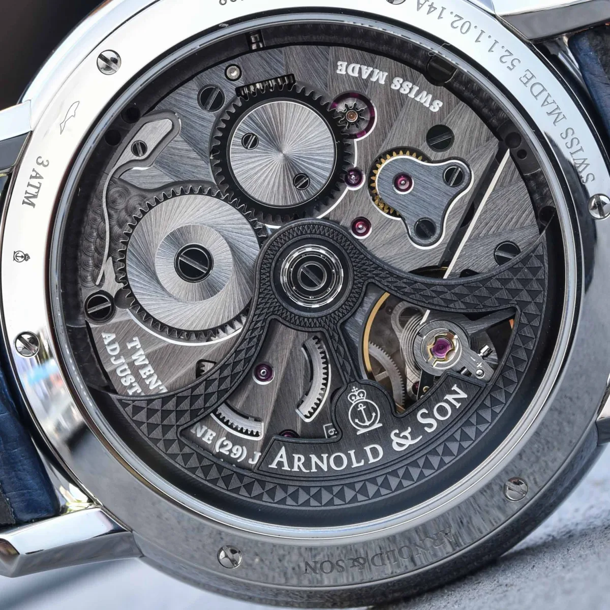 Arnold & Son Globetrotter case back view
