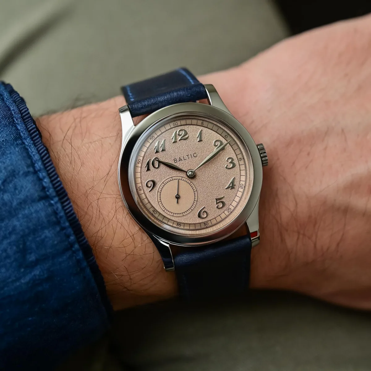 Baltic MR01 on a leather strap, highlighting comfort and style