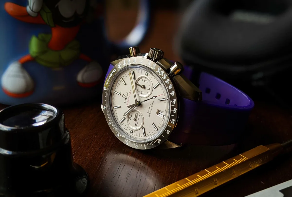 Omega Speedmaster Grey Side of The Moon ceramic case