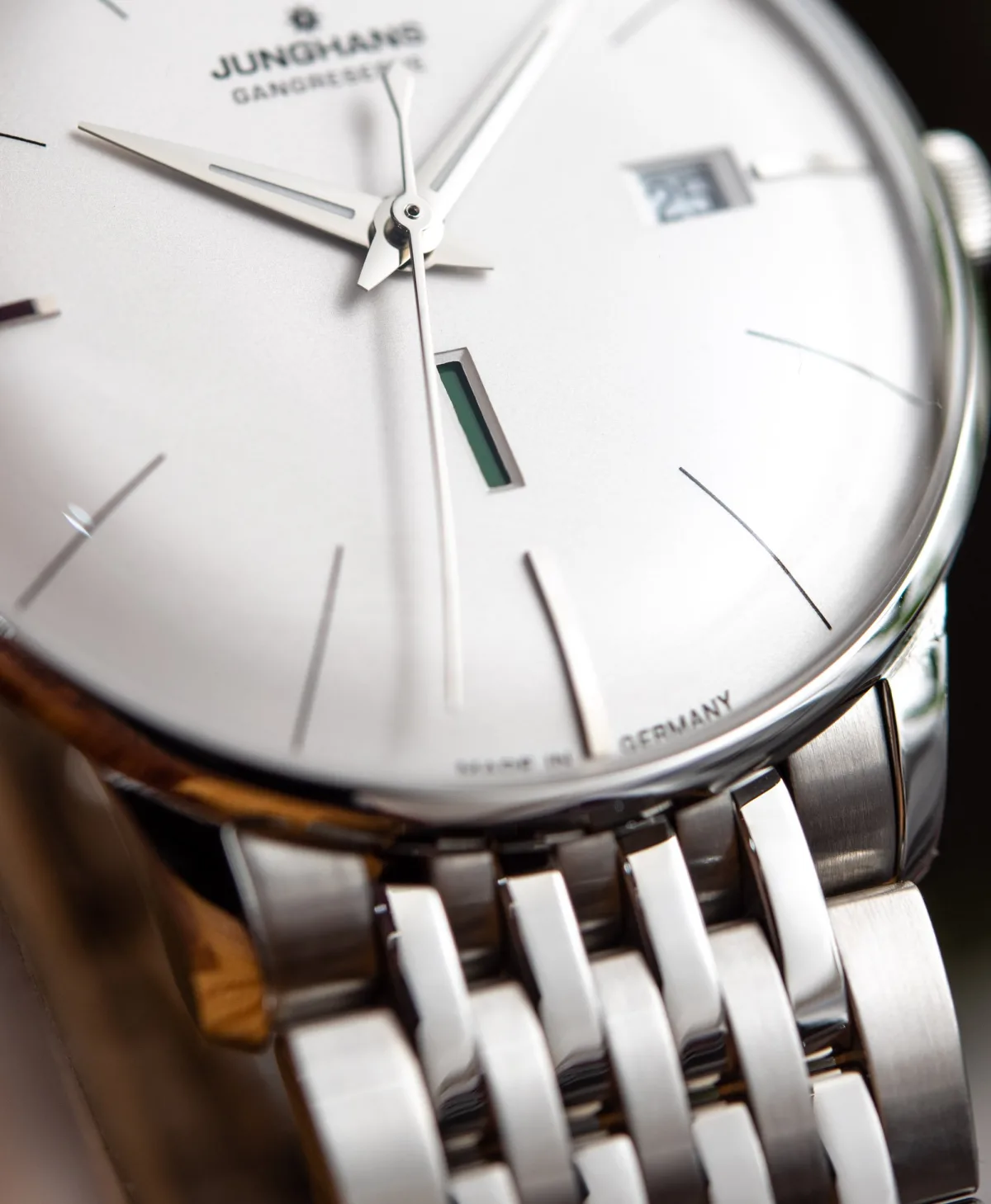 Detail of the power reserve indicator on Junghans Meister