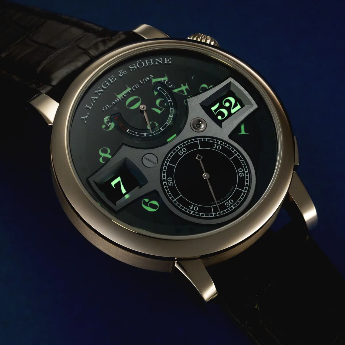 A. Lange & Söhne Zeitwerk Honeygold Lumen displaying sub-seconds dial