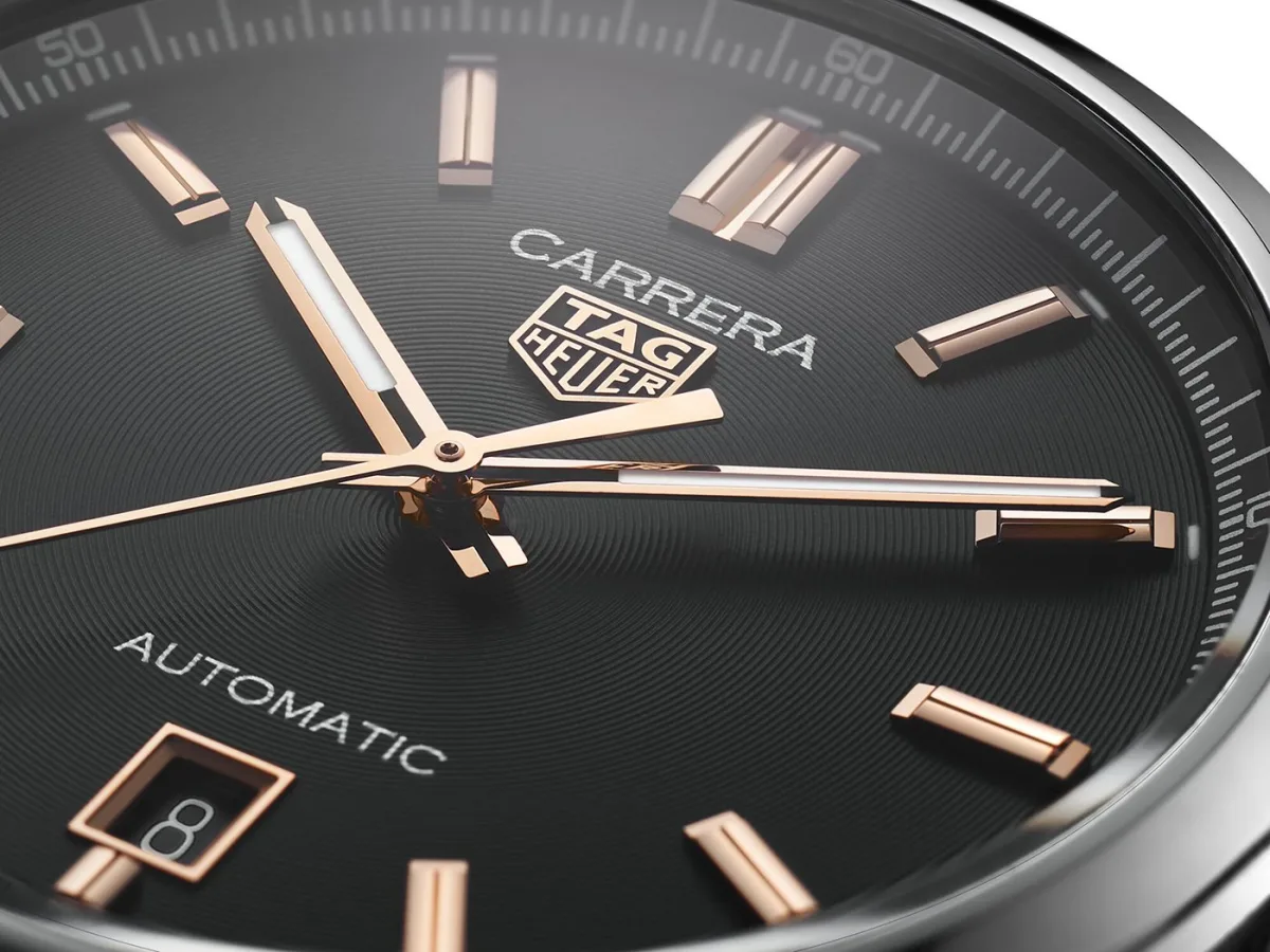 TAG Heuer Carrera Date 39mm black dial with rose gold accents