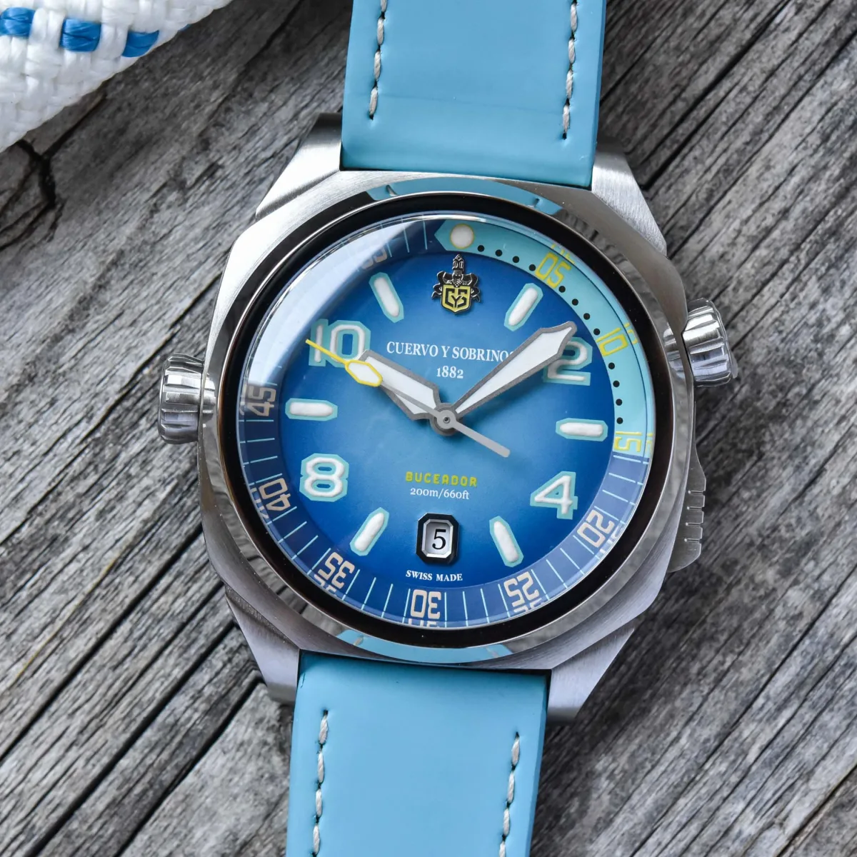 Colorful dials of Buceador Caribe collection