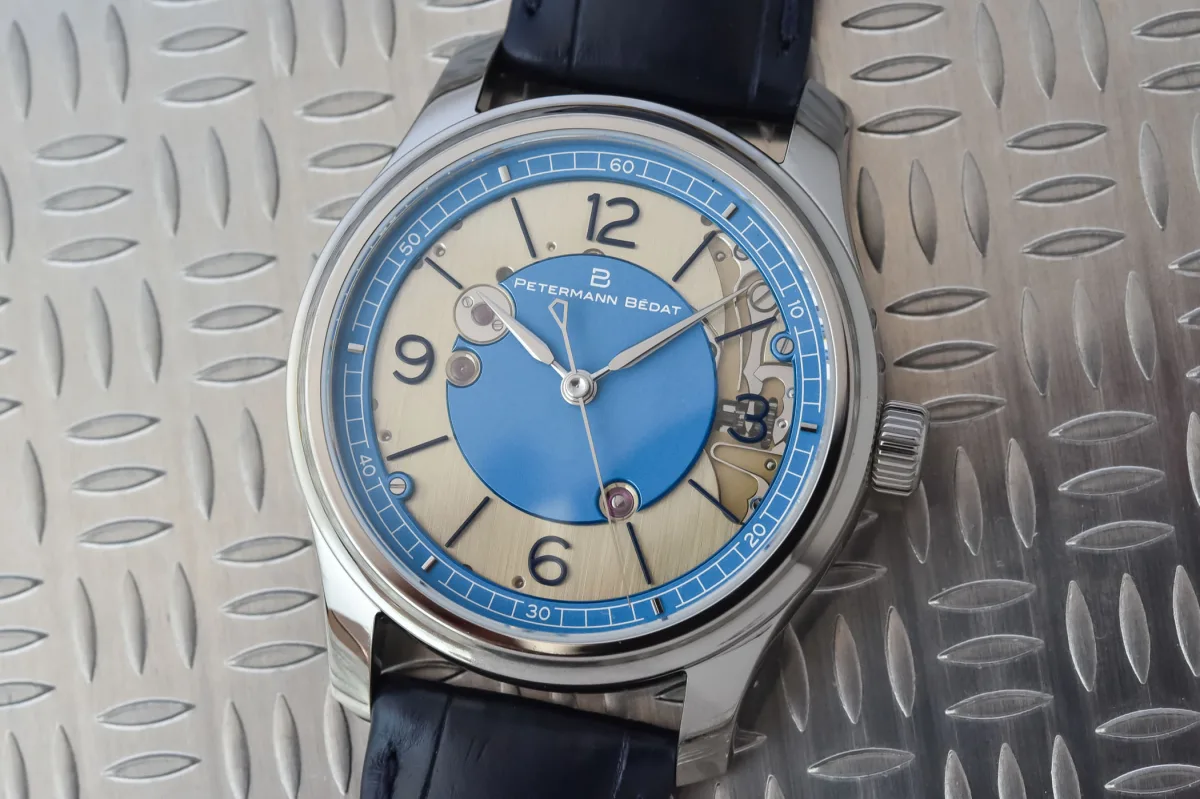 Petermann Bédat 1967 Second Series dial with blue accents