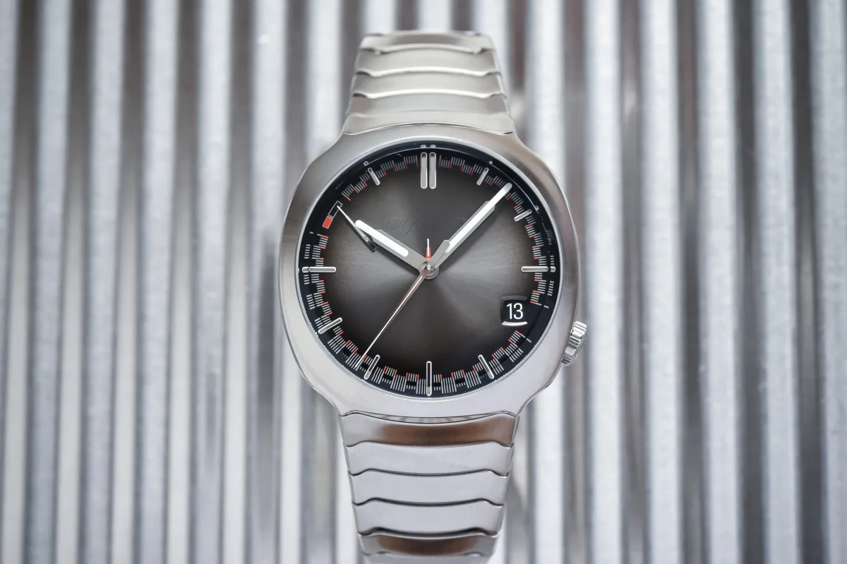 H. Moser & Cie Streamliner Perpetual Calendar luxury sport watch