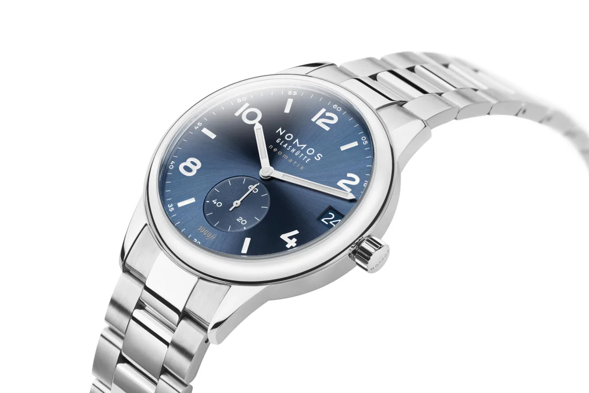 NOMOS Club Sport Neomatik 42 Date Blue watch