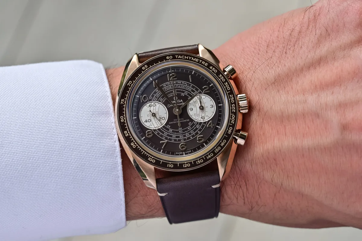 Omega Speedmaster Chronoscope Bronze Gold on wrist