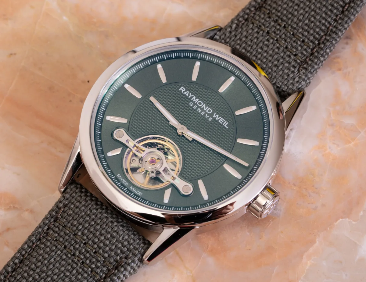 Raymond Weil Freelancer RW1212 with open-heart dial