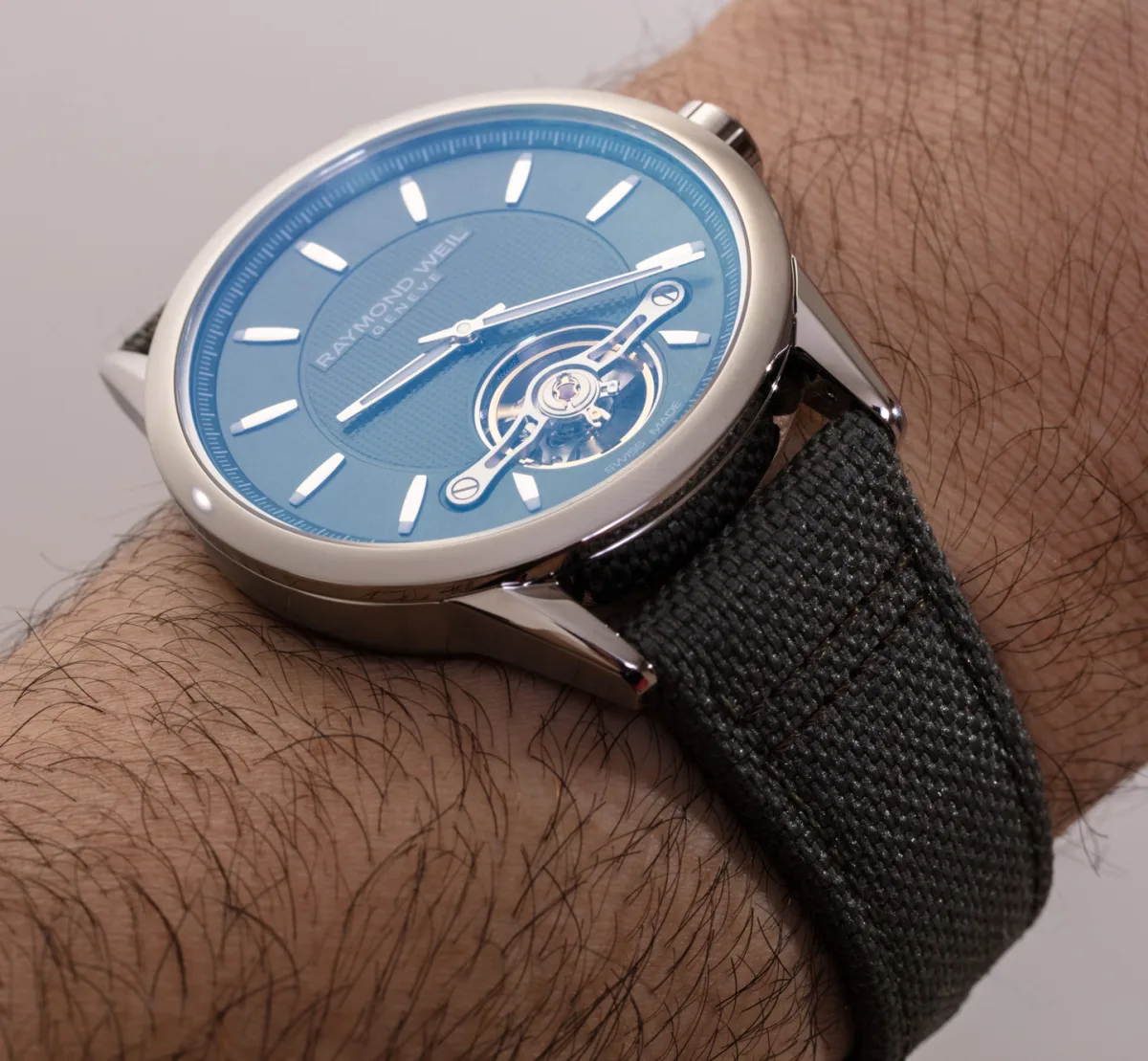 Back view of Raymond Weil Freelancer RW1212 showing movement