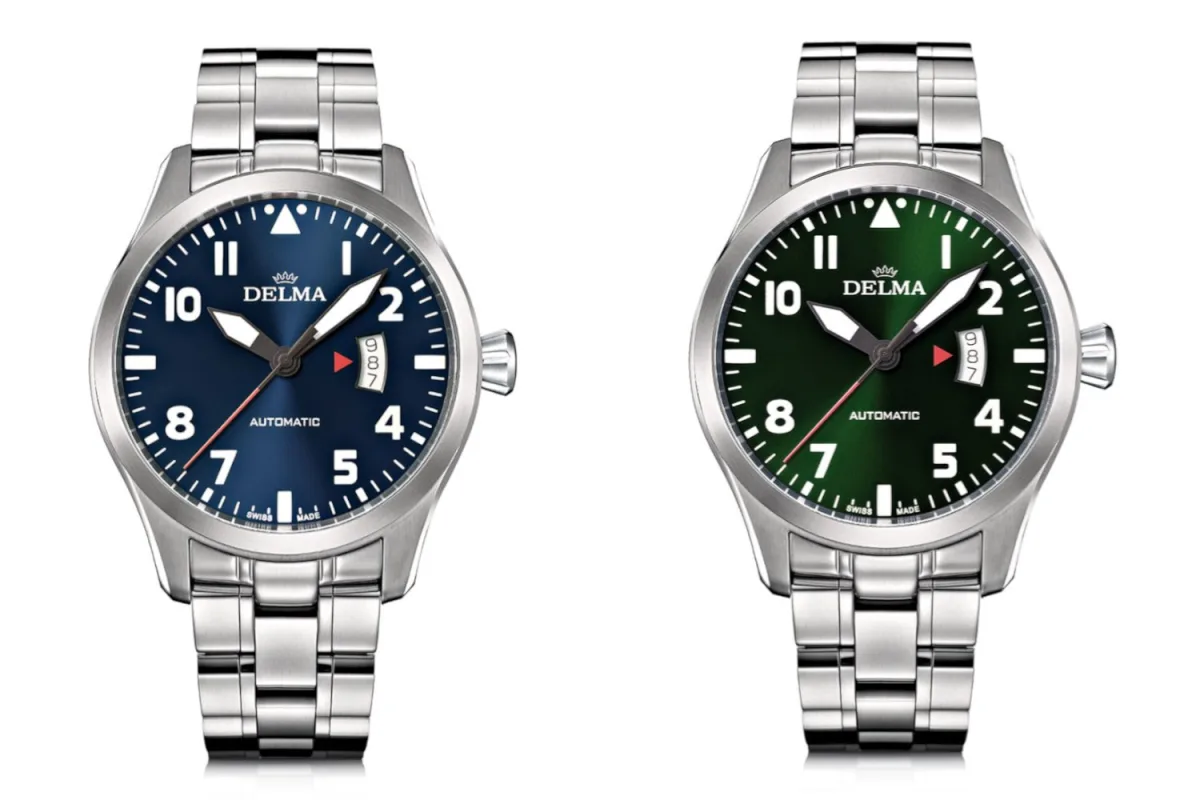 Delma Commander 3-Hand on stainless steel bracelet