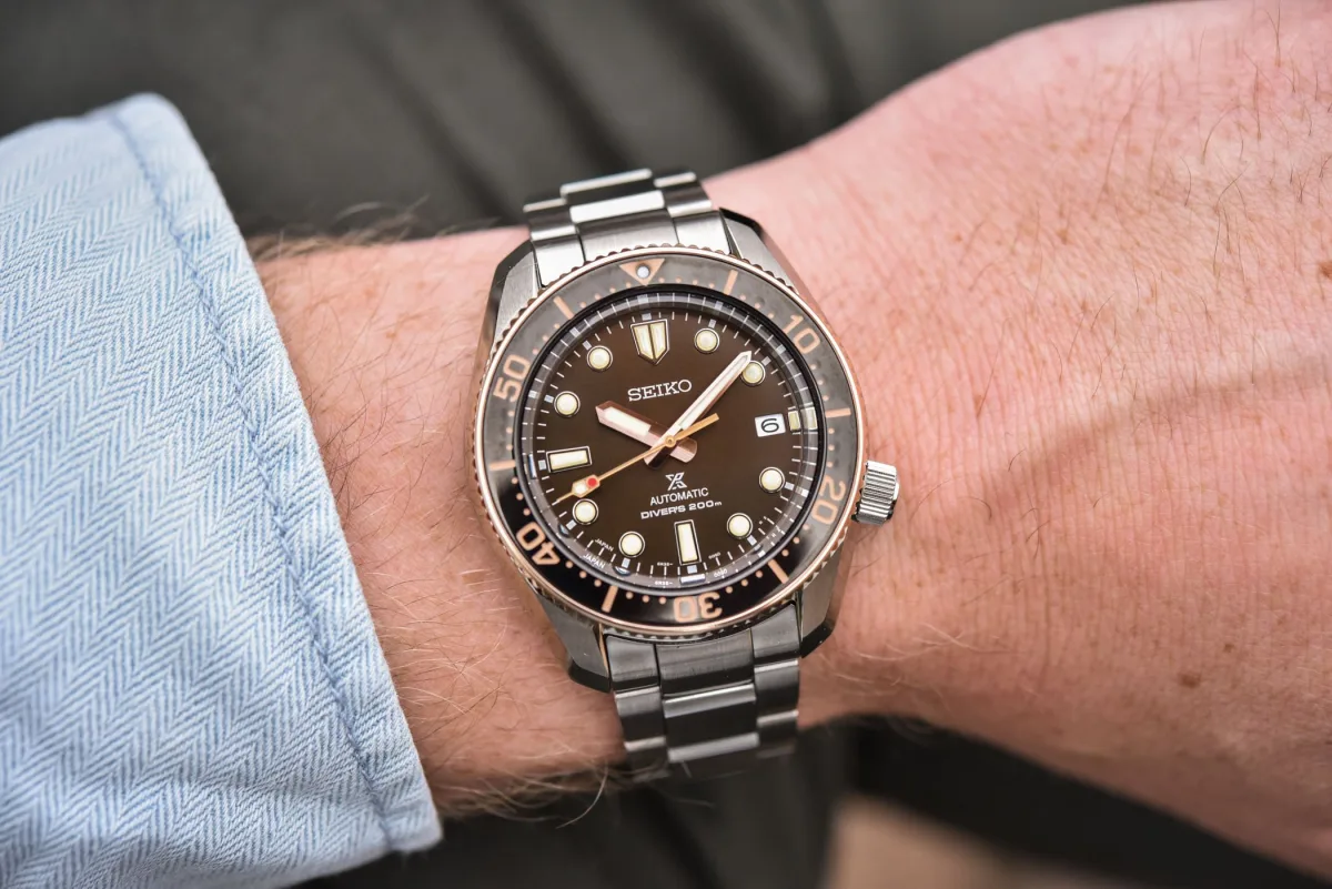 Detailed view of the Seiko SPB240J1 case and lugs