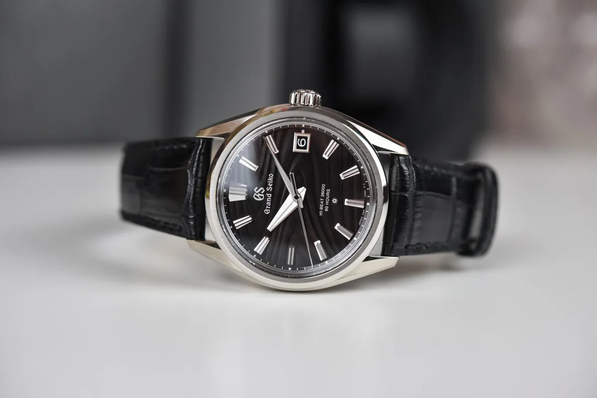 Close-up of Grand Seiko SLGH007 platinum case