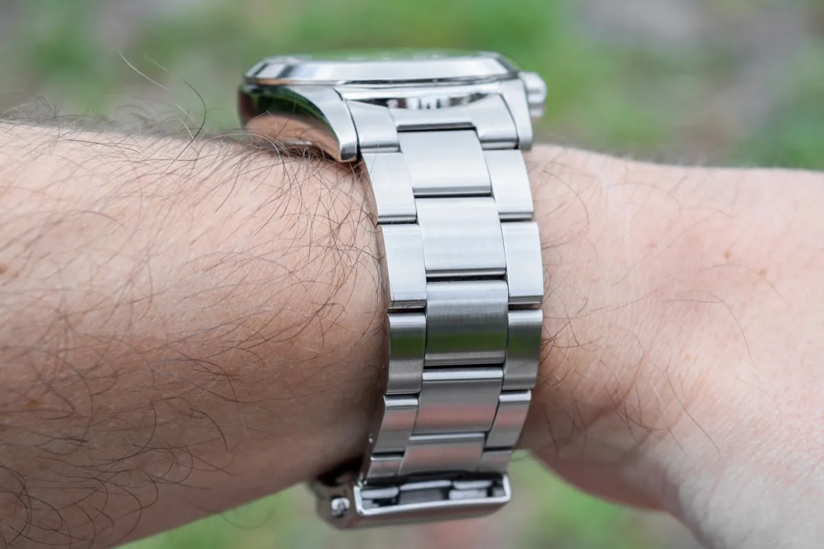View of Seiko Alpinist bracelet and clasp