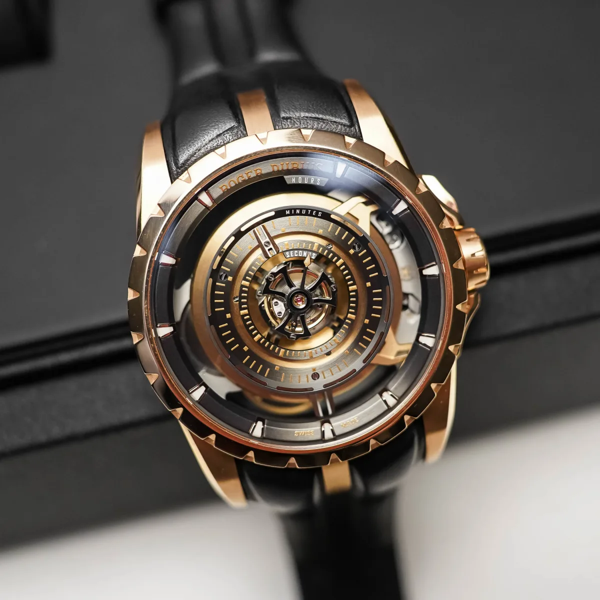 Detailed view of the Roger Dubuis tourbillon mechanism