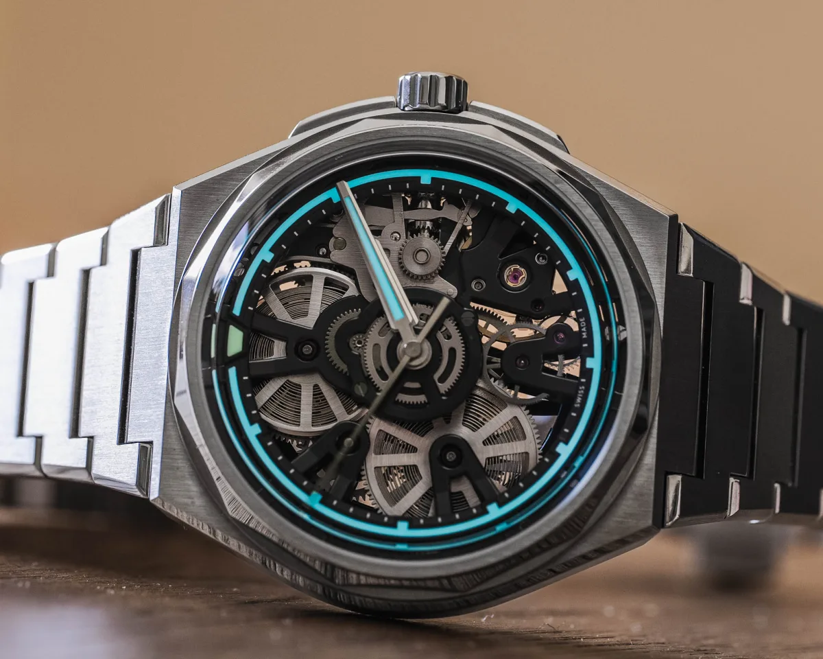 Lume effect on Christopher Ward The Twelve X dial