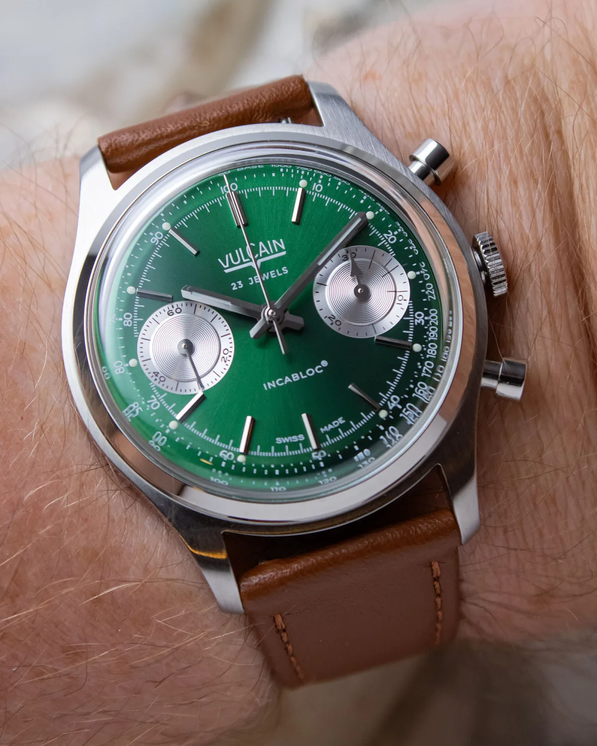 Vulcain Chronograph Green side view