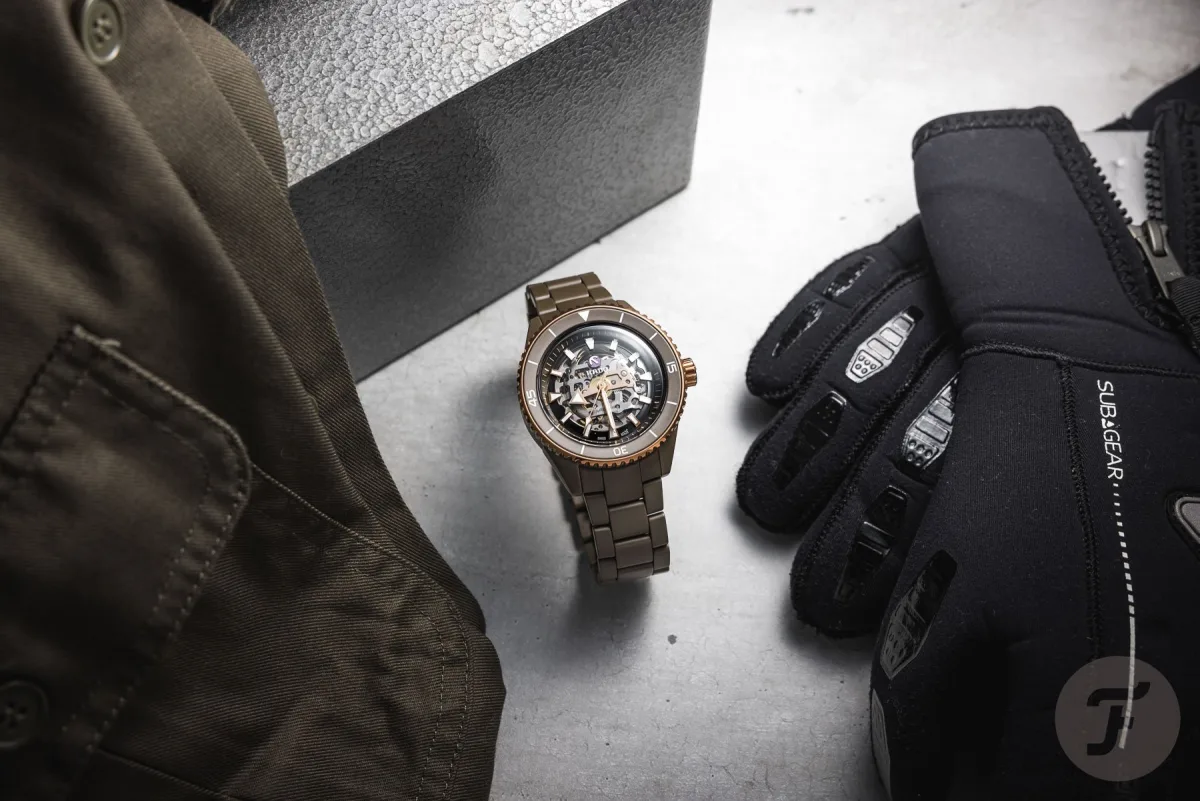 Rado Captain Cook High-Tech Ceramic Skeleton watch overview