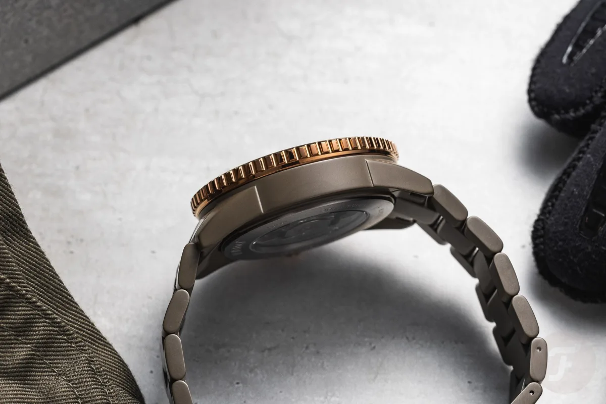 Rado Captain Cook watch specifications with ceramic and titanium details