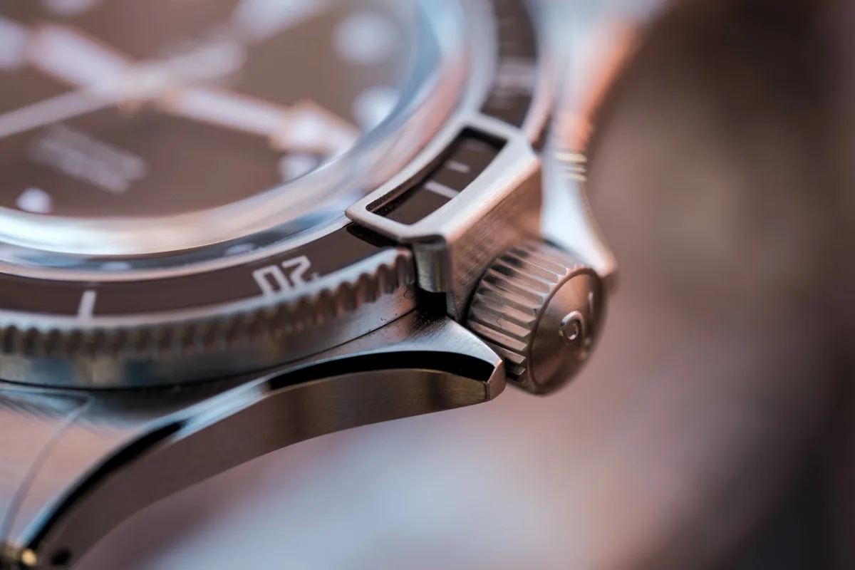 Yema Superman Slim watch hands and enamel dial