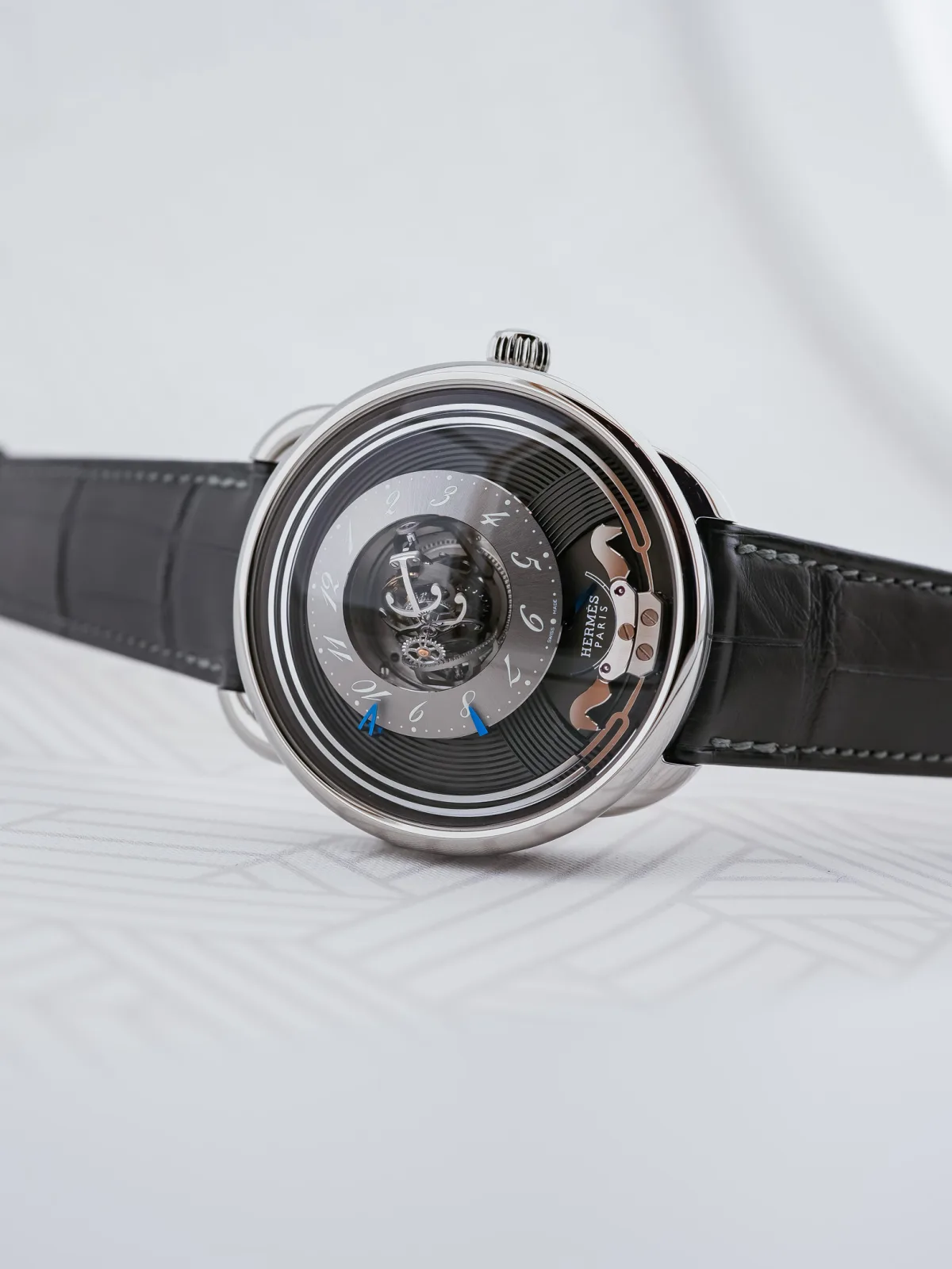 Hermès Arceau Duc Attelé watch front view
