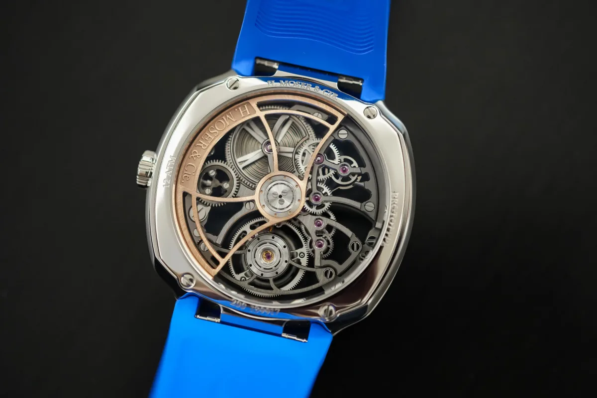 Streamliner with blue dial and rubber strap