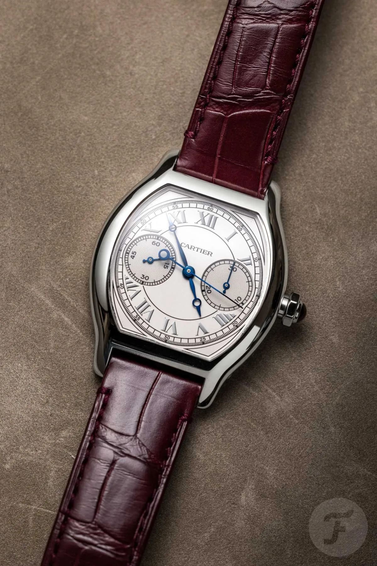Cartier Tortue Monopoussoir Chronograph in yellow gold.