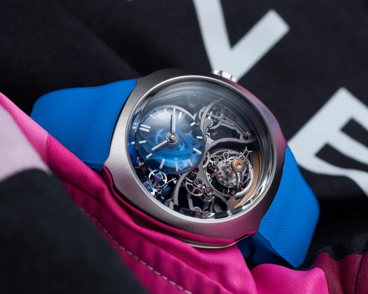 Close-up of the case and crown of the H. Moser & Cie. Streamliner