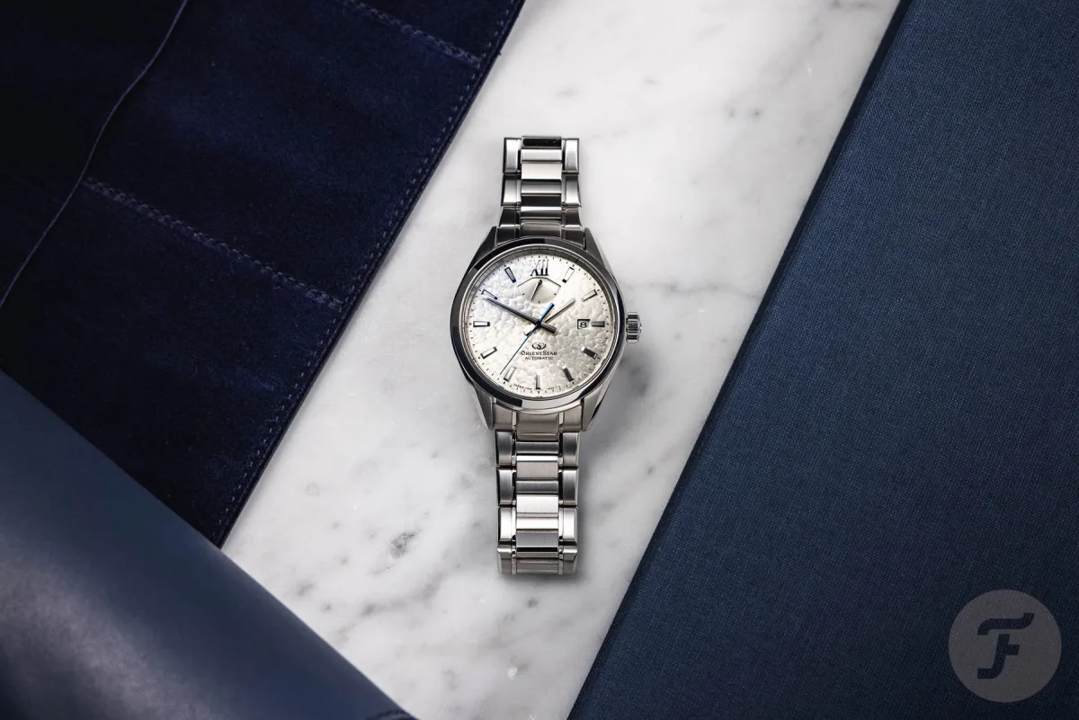 Detailed view of Orient Star M34 F8 Date movement