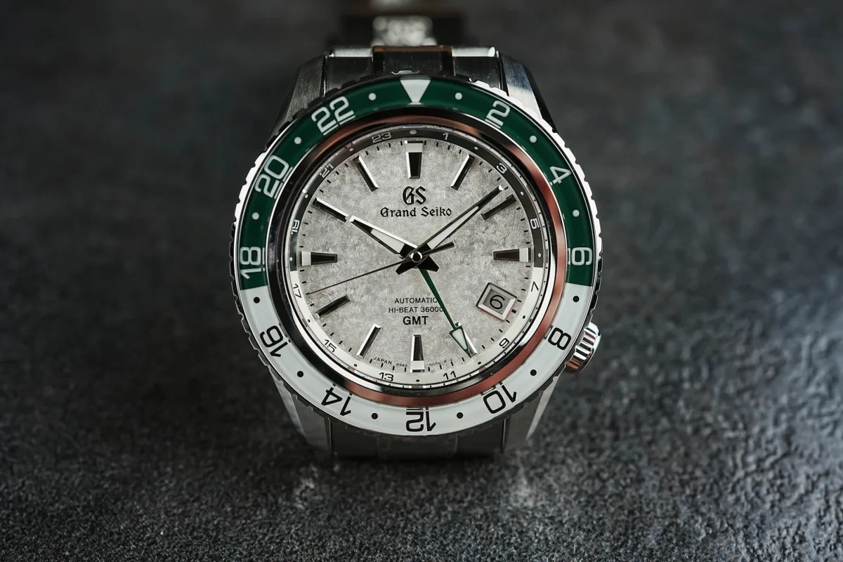 Grand Seiko SBGJ277 with large indices and LumiBrite