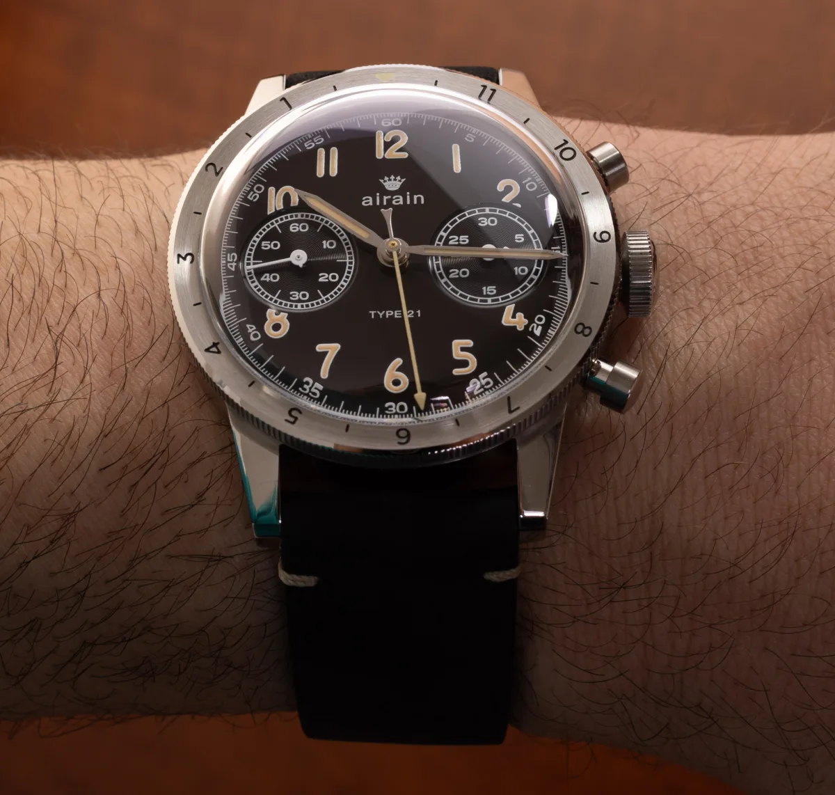 Airain Type 21 Re-Edition watch on wrist