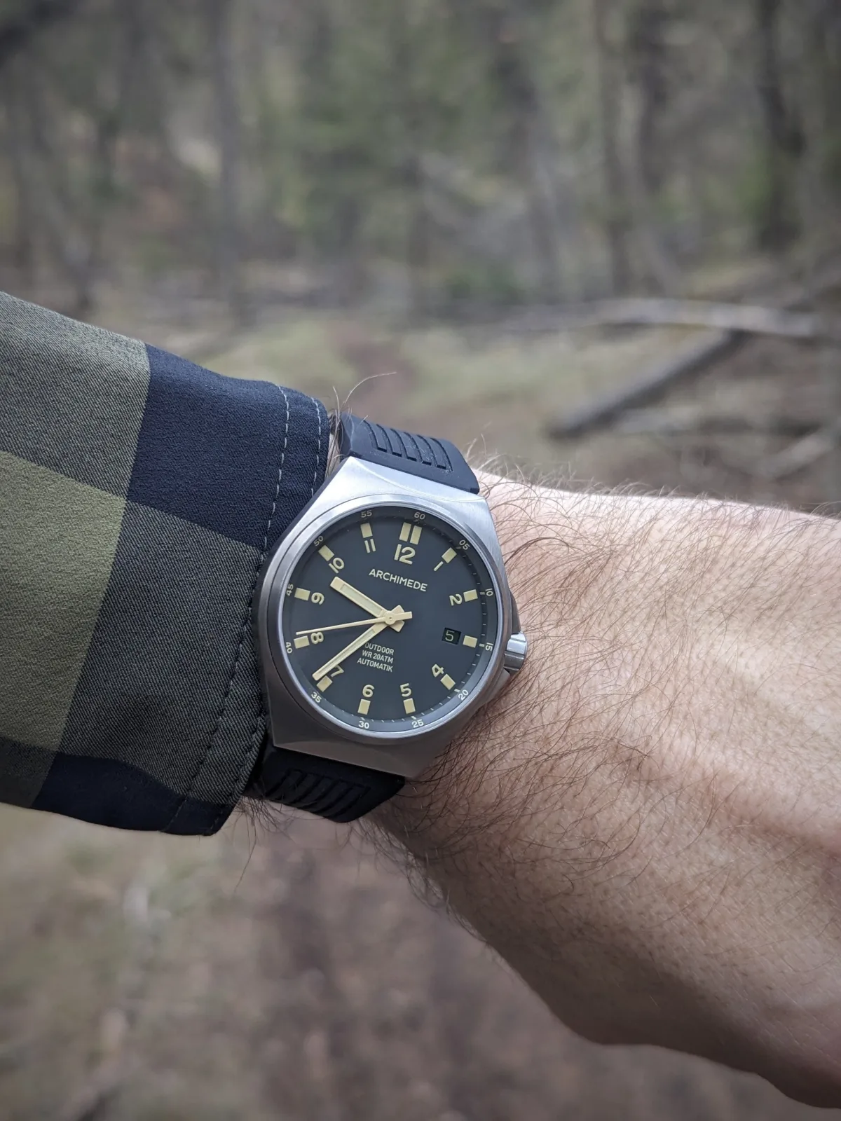 Dial color options for Archimede Outdoor Protect 39