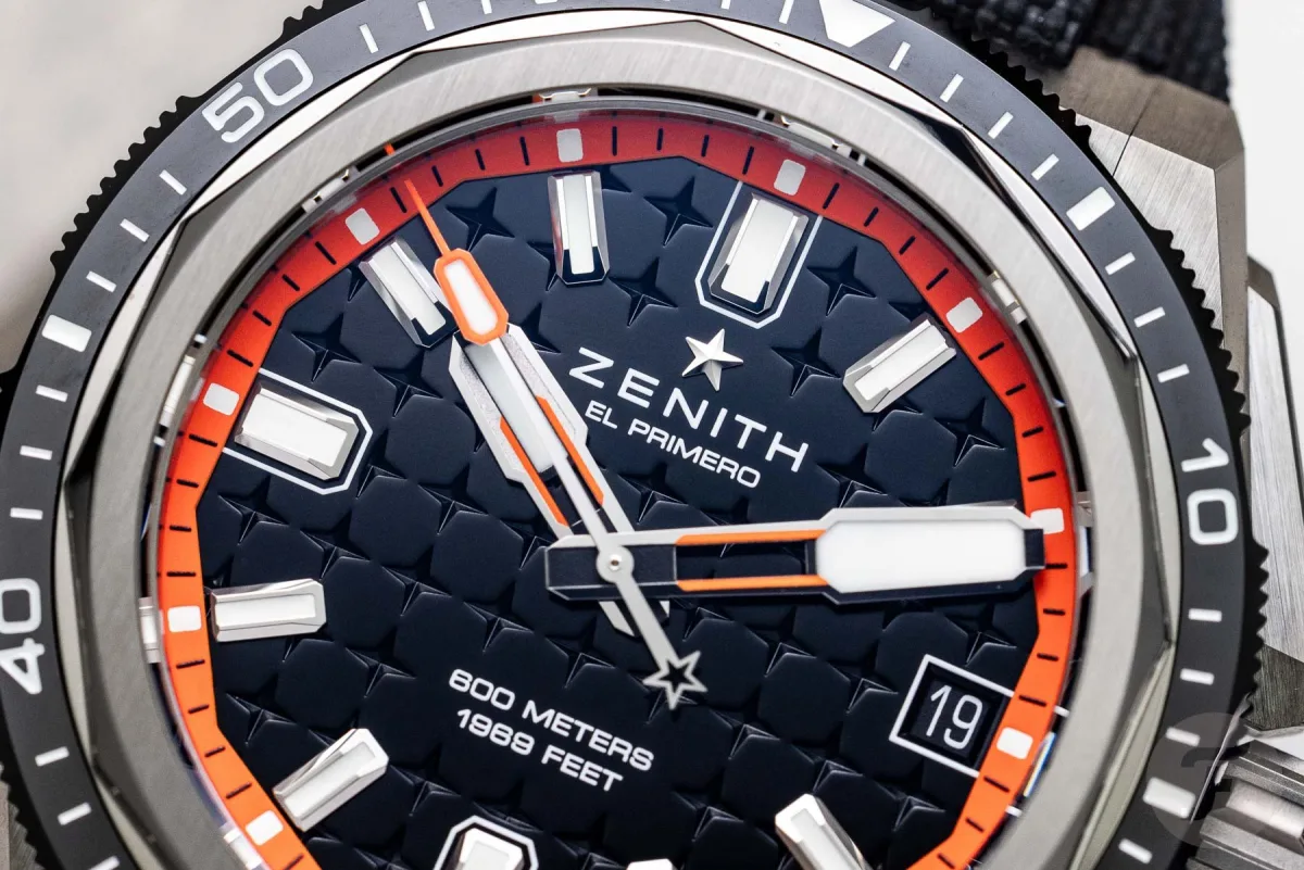 Knurled bezel of Zenith Defy Extreme Diver