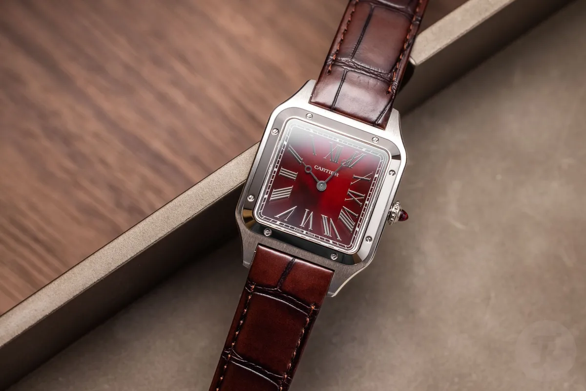 Close-up of Cartier Santos-Dumont Rewind's alligator leather strap