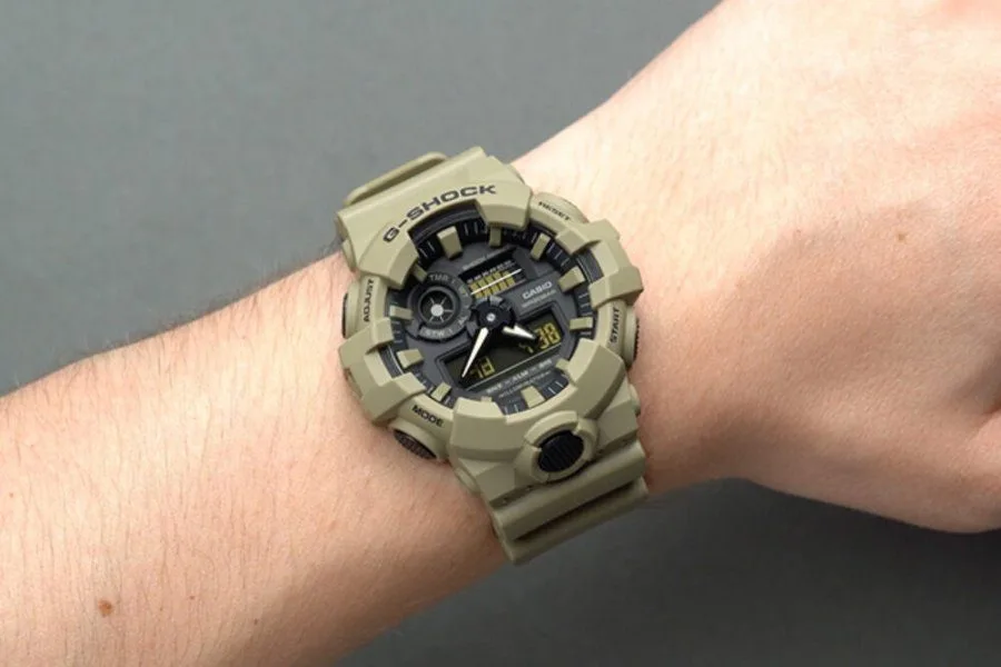 G-Shock GA700UC-5A watch features