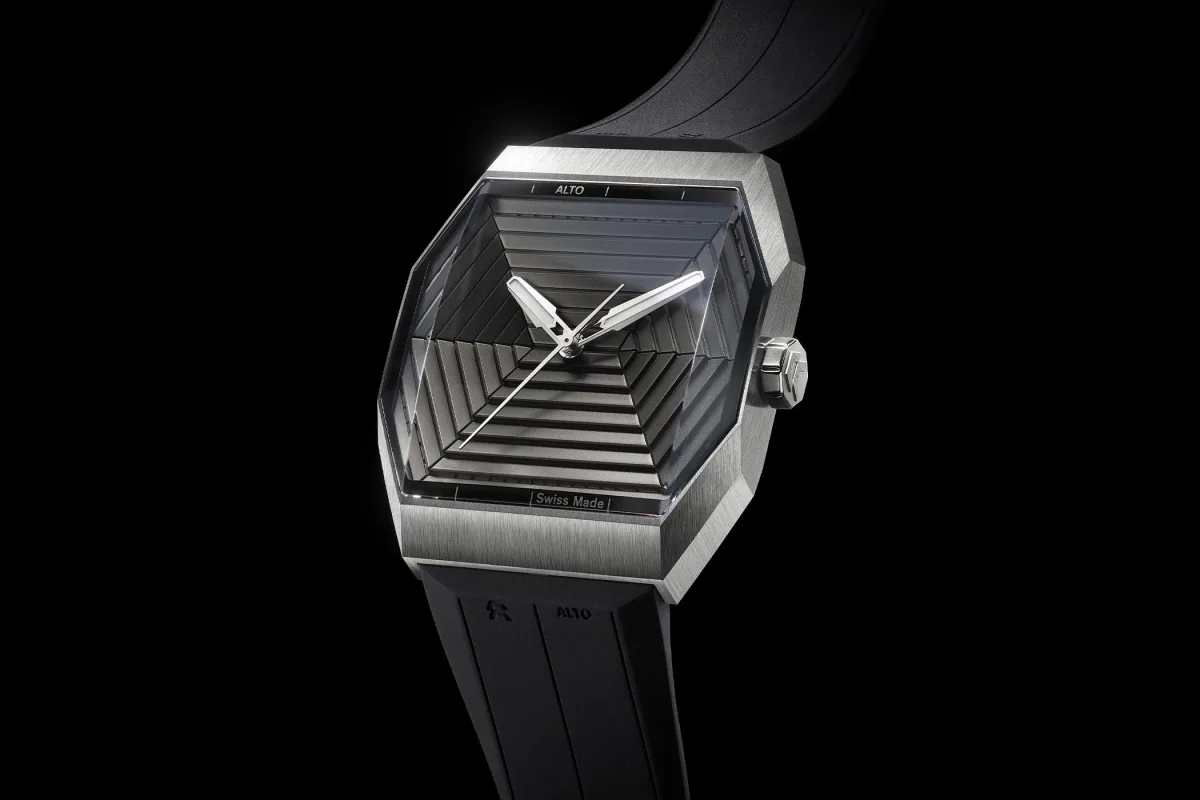 ALTO Watches ART 01 with titanium wedge-shaped case