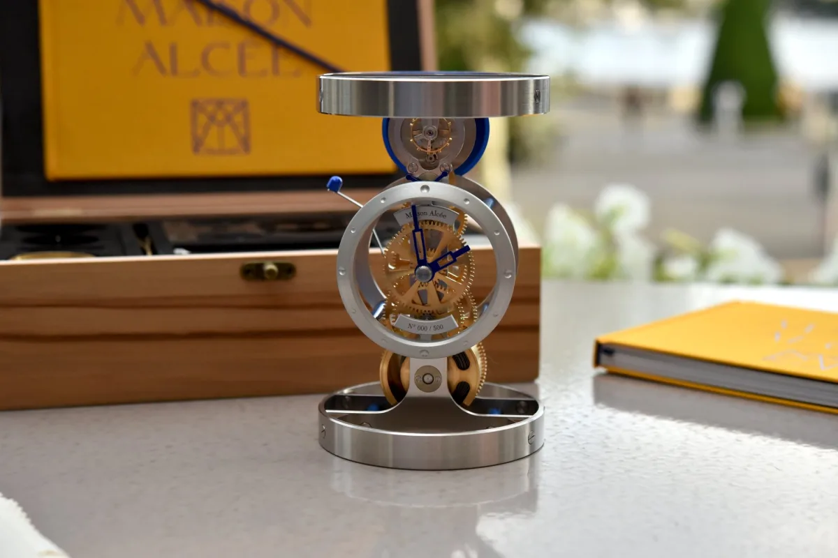 Maison Alcée Percée DIY clock set