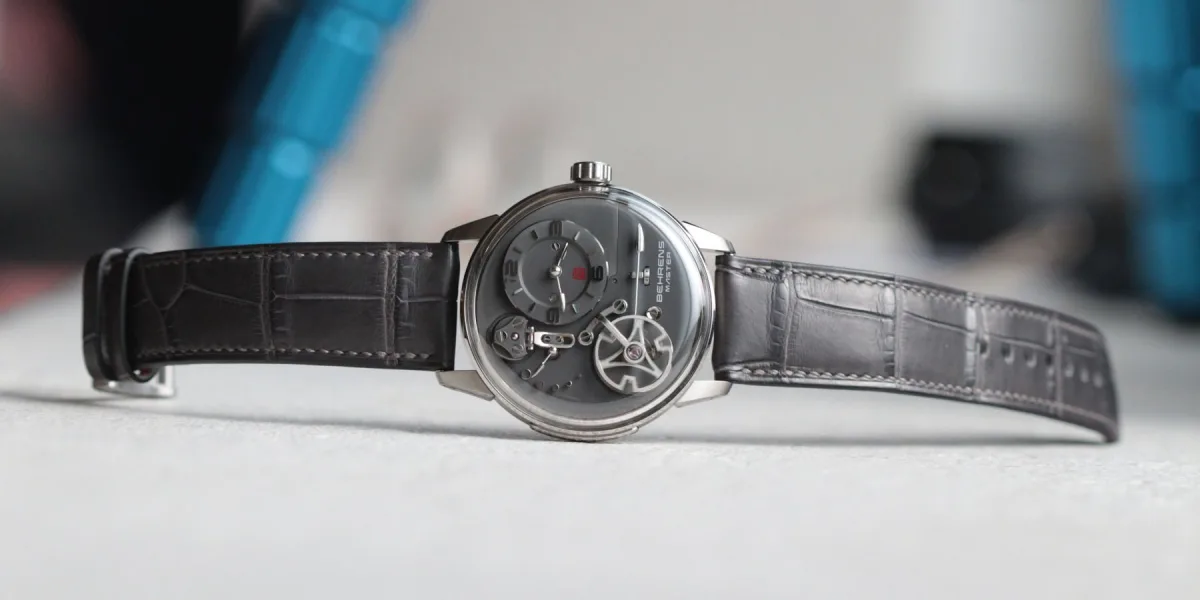 Overview of Behrens Kung Fu watch in titanium